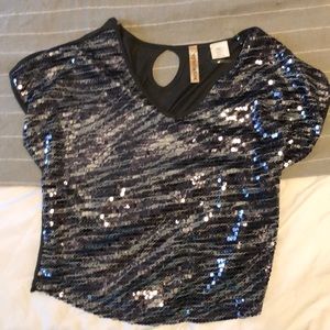 Gray sequin top